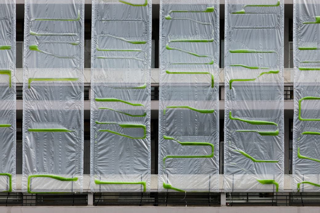 photo.Synthetica algae curtain in Dublin Castle